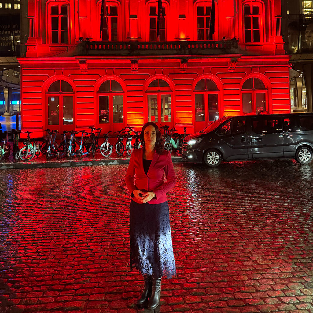Miriam Lexmann Red Wednesday Červená streda