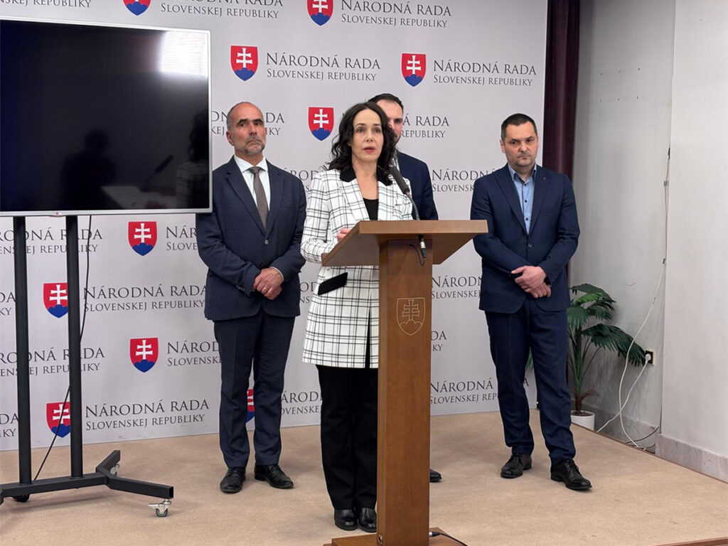 Miriam Lexmann tlačová konferencia baterkáreň